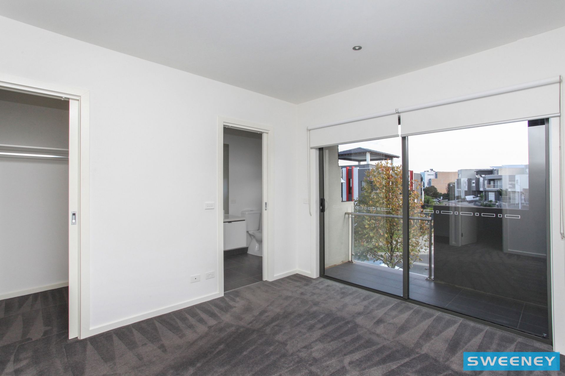 64 The Esplanade, Caroline Springs - Thumbnail 6