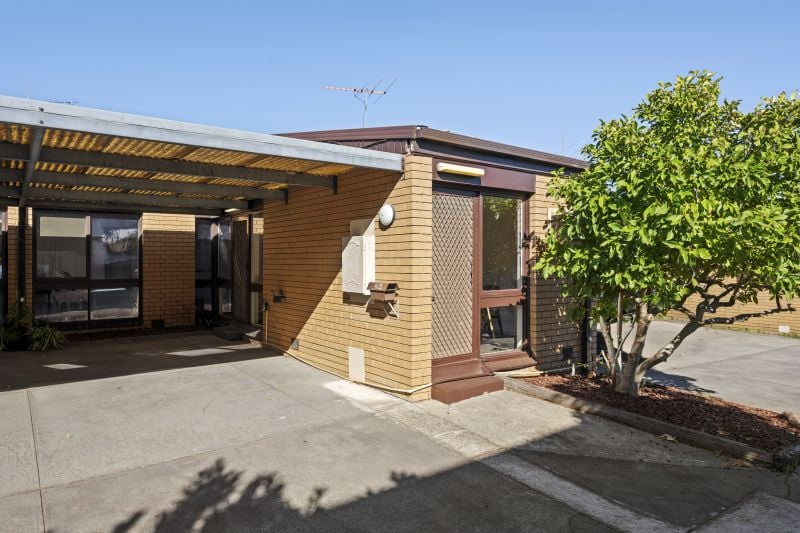 4/91 Pine Street, Reservoir