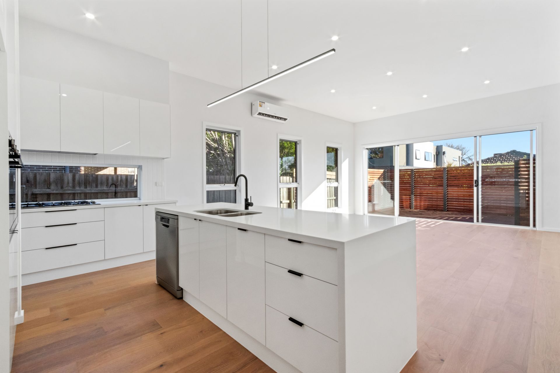 Stunning Brand New Townhouse
