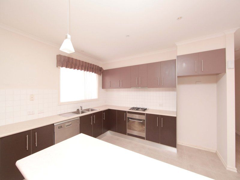 14 Kinkora Crescent SOUTH MORANG, South Morang - Thumbnail 8