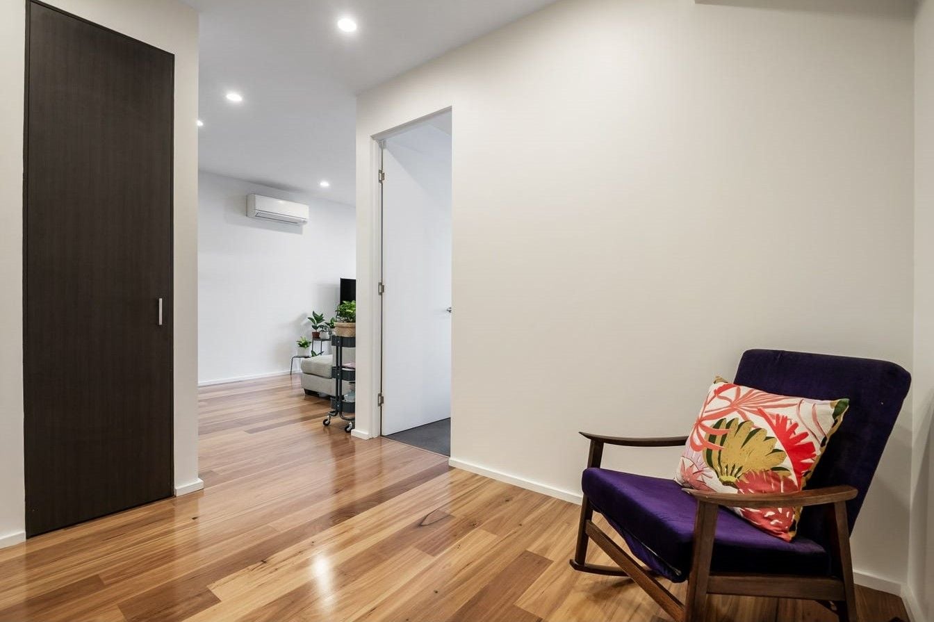 Unbeatable location and space