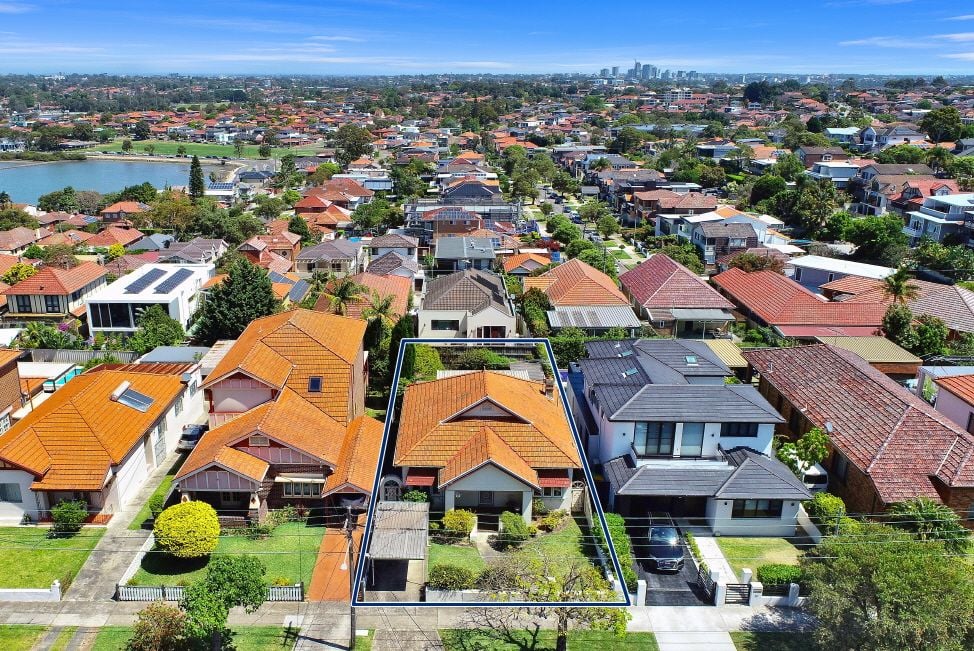 Sold property Sold Price for 17 Street Russell Lea NSW 2046