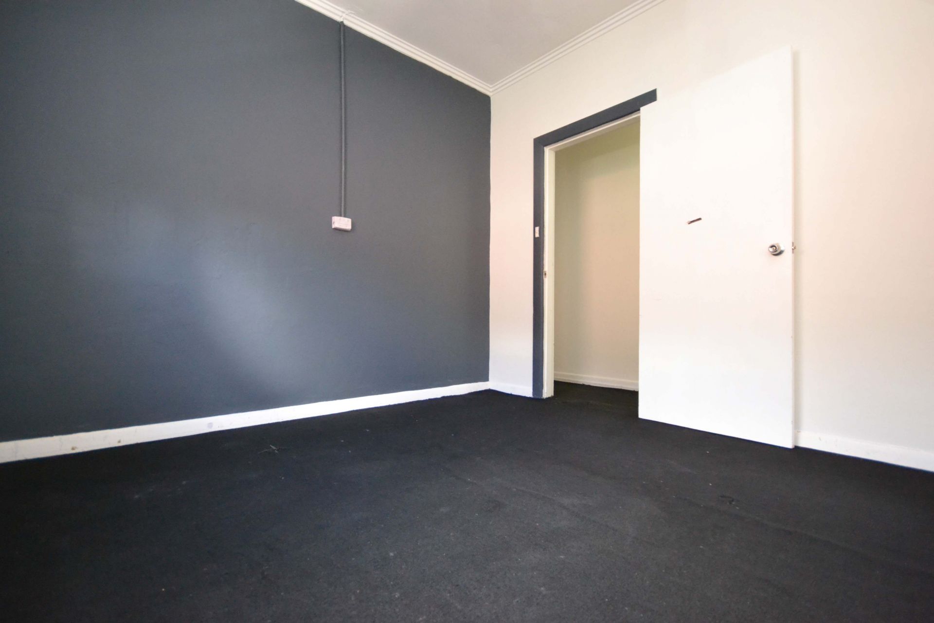 SPACIOUS WITH A SUPERB LOCATION