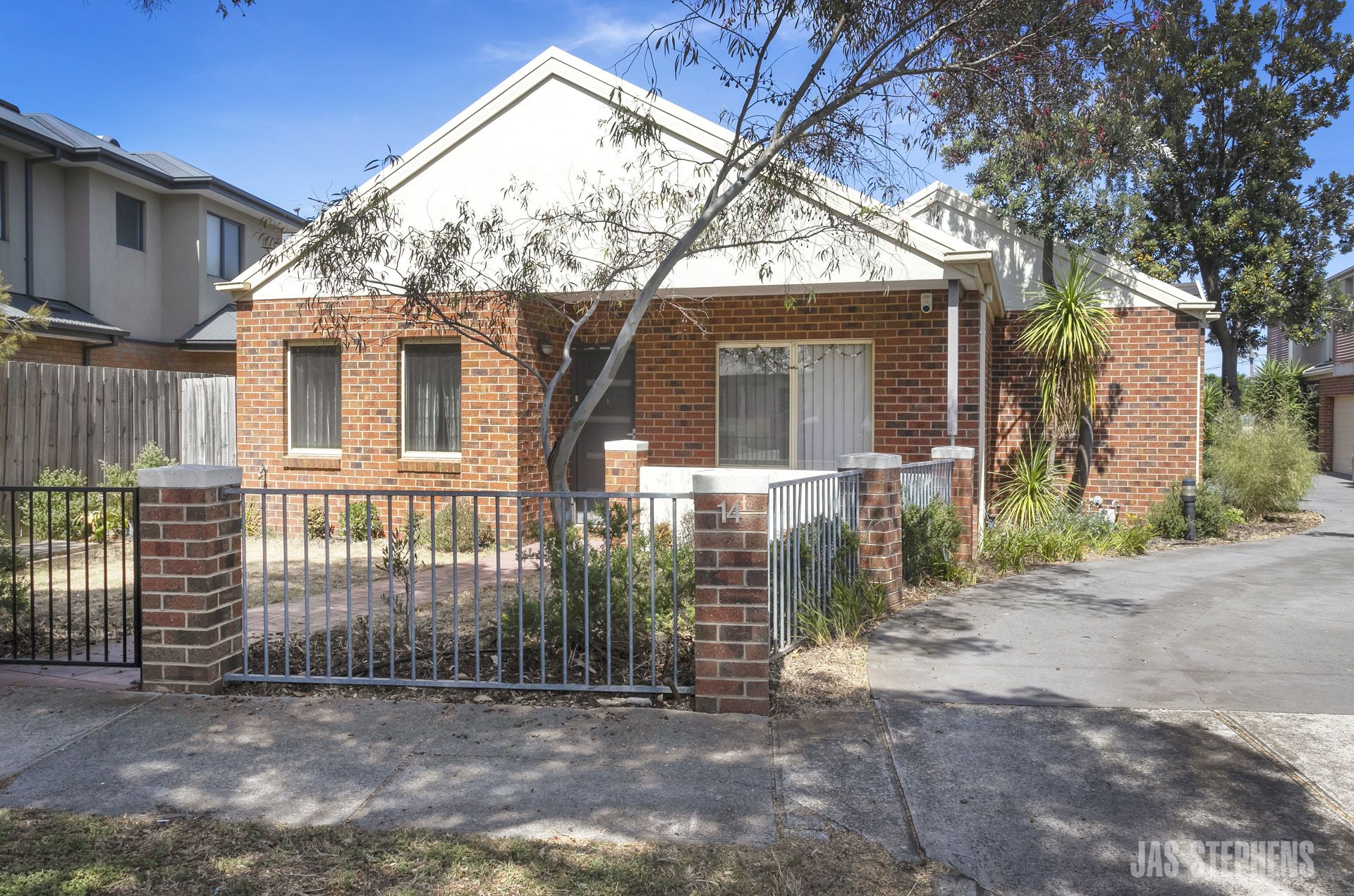 1/14 Omar Street Maidstone VIC, Maidstone - Thumbnail 2