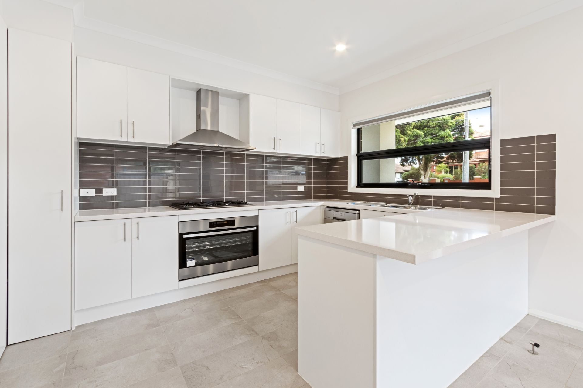 BRAND NEW THREE BEDROOM MODERN LIVING