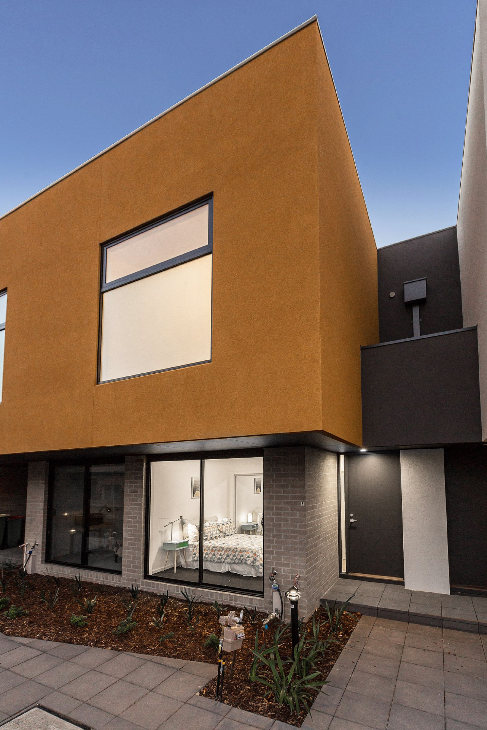 5/30 Clive Street, West Footscray - Thumbnail 4