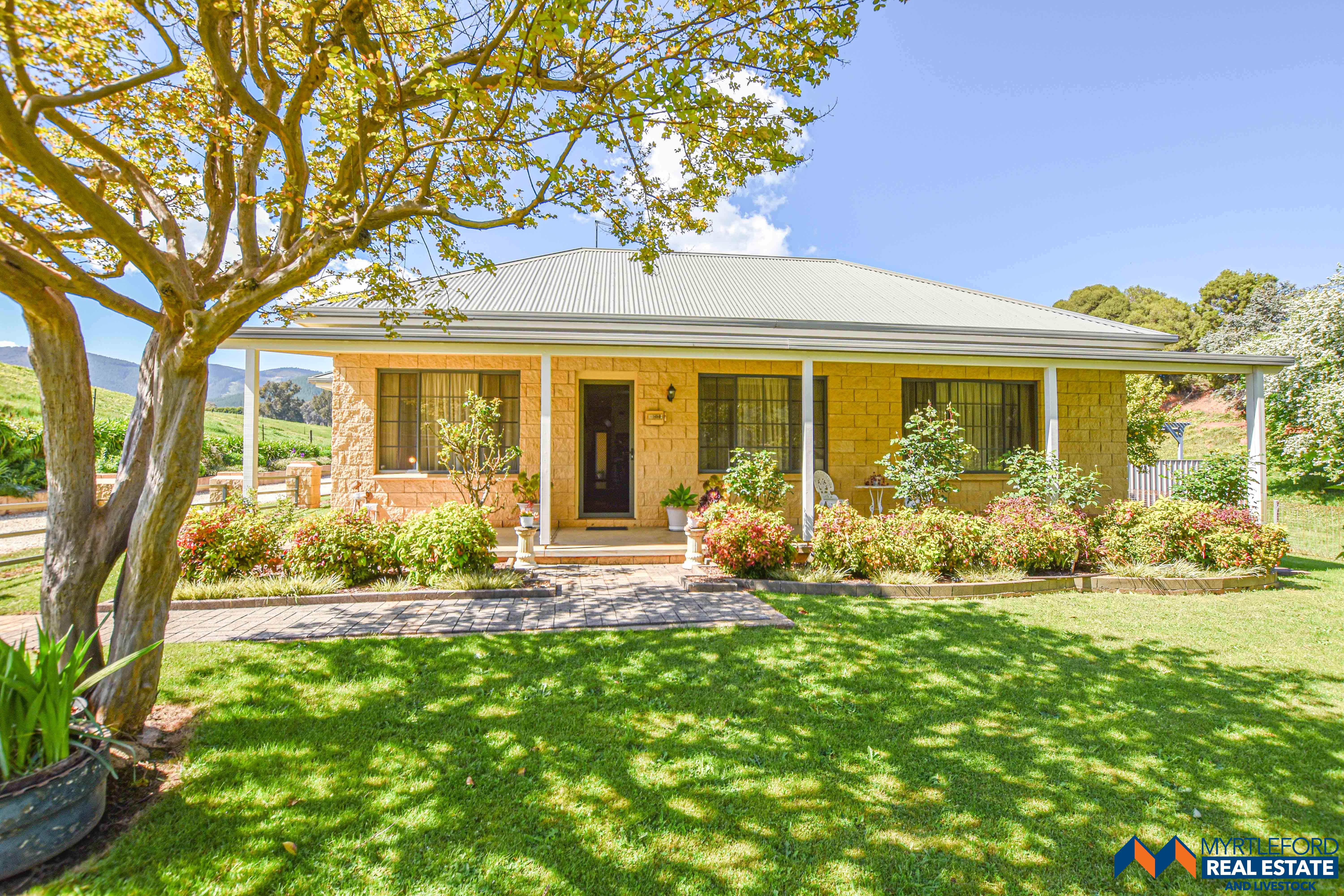 Real Estate For Sale 400 MyrtlefordYackandandah Road Myrtleford , VIC