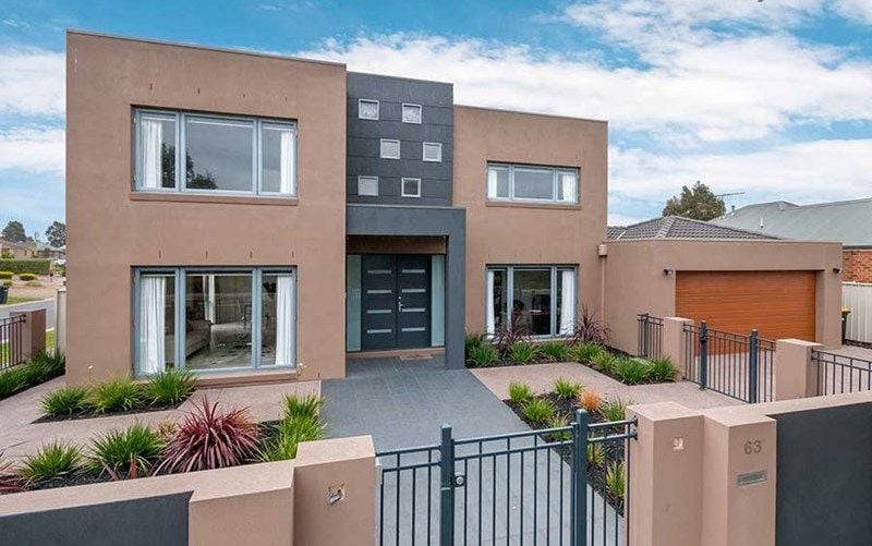 63 The Parkway, Caroline Springs - Thumbnail 2