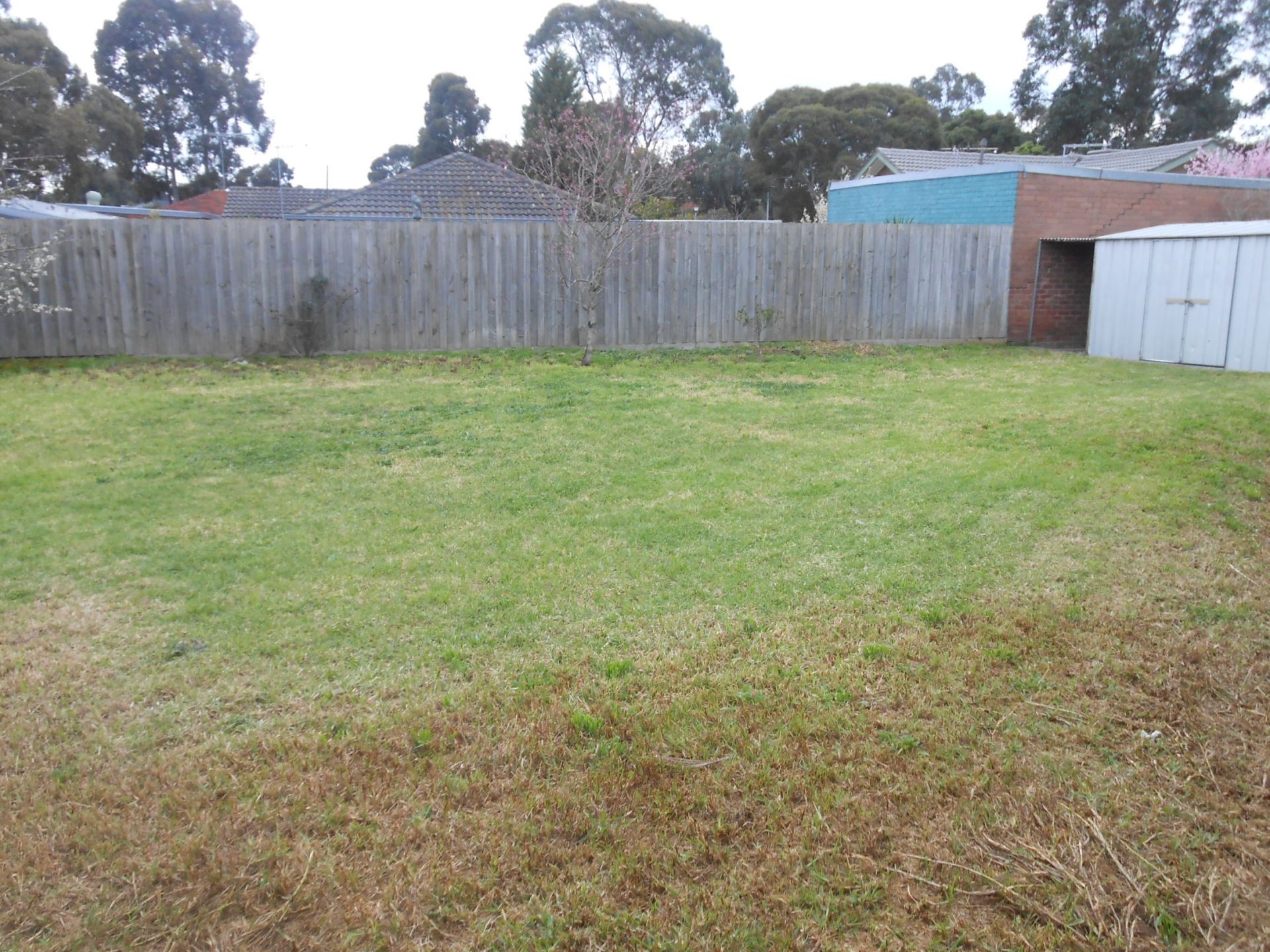 3 BEDROOM HOME IN A GREAT LOCATION