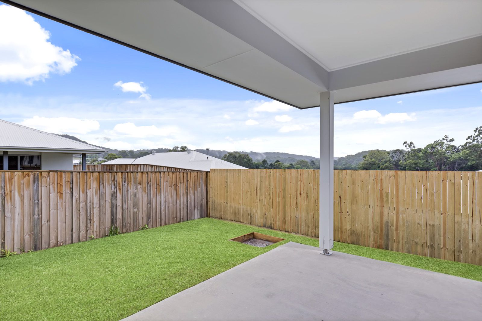 Real Estate For Lease 1/14 Willowood Crescent Nambour , QLD