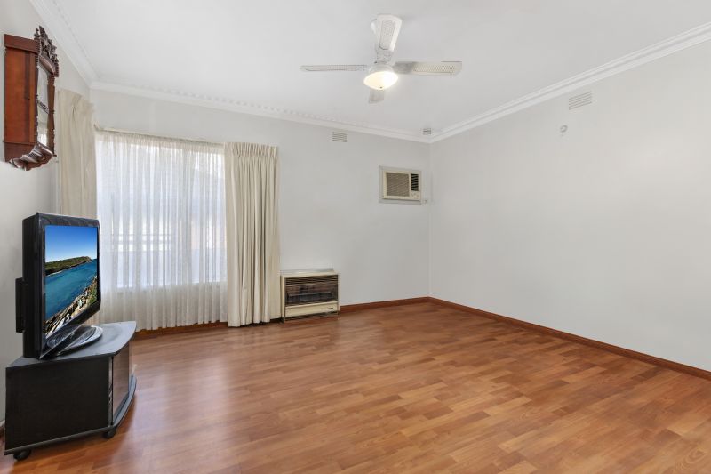17 Winslow Avenue, Lalor