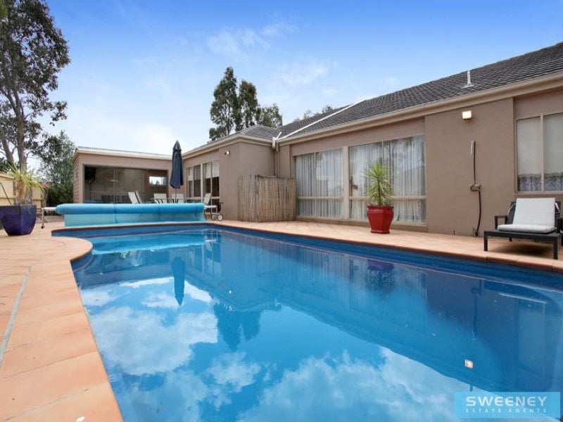 27 Dunstall Gardens, Caroline Springs - Thumbnail 2