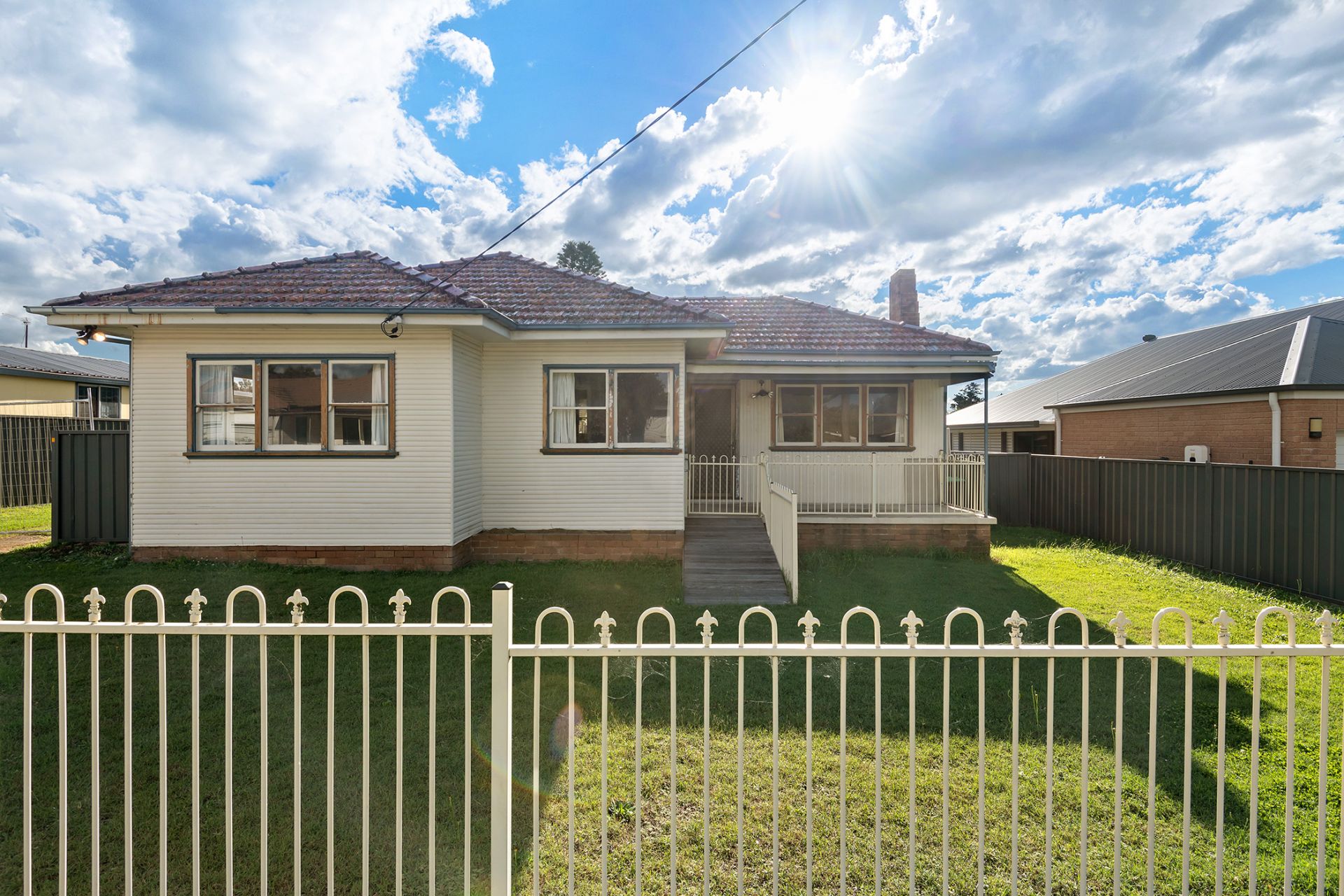 Real Estate For Lease 15 Yilgarn Avenue Cessnock , NSW