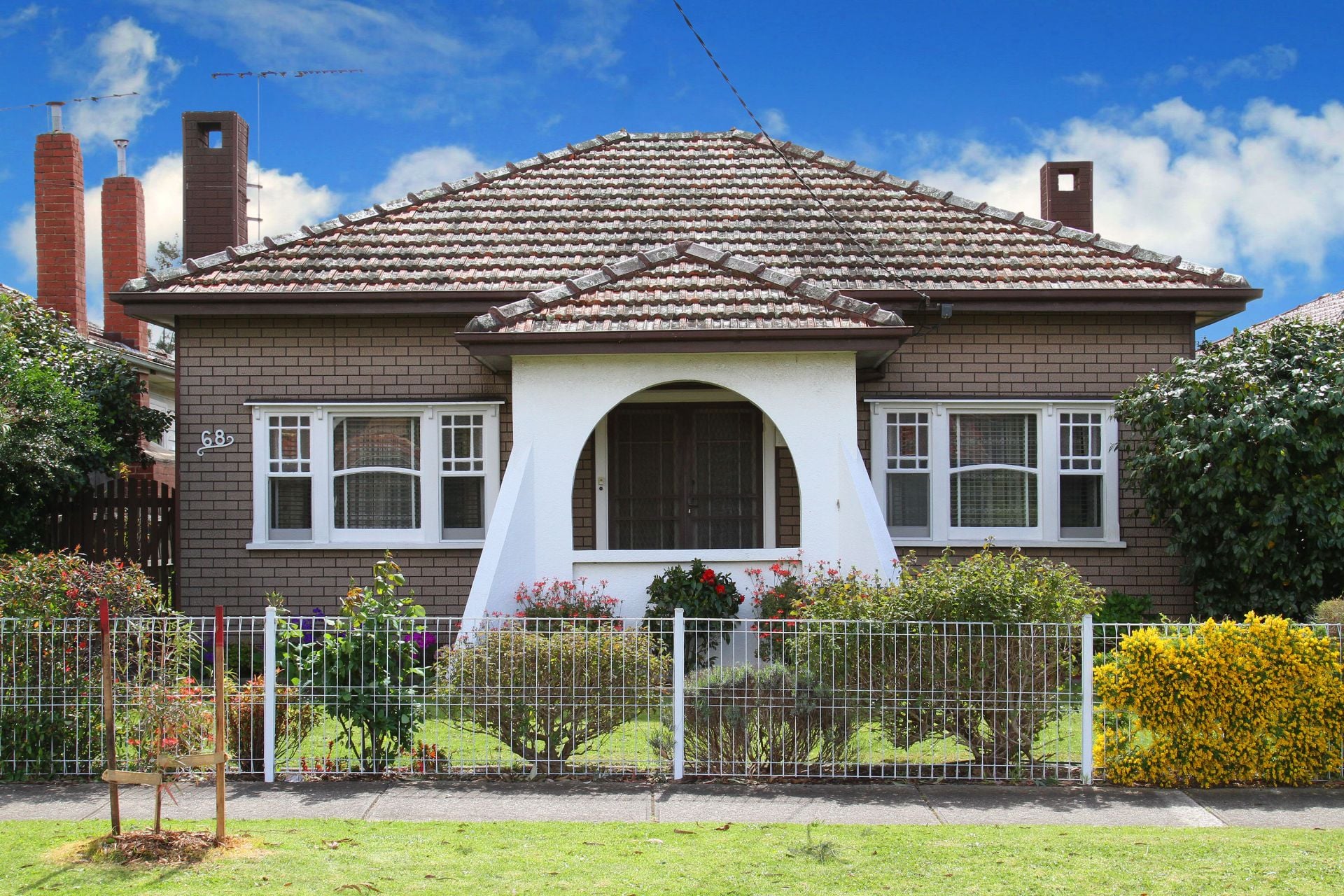 A BEAUTIFUL BALANCE OF PERIOD STYLE AND A GREAT LOCATION