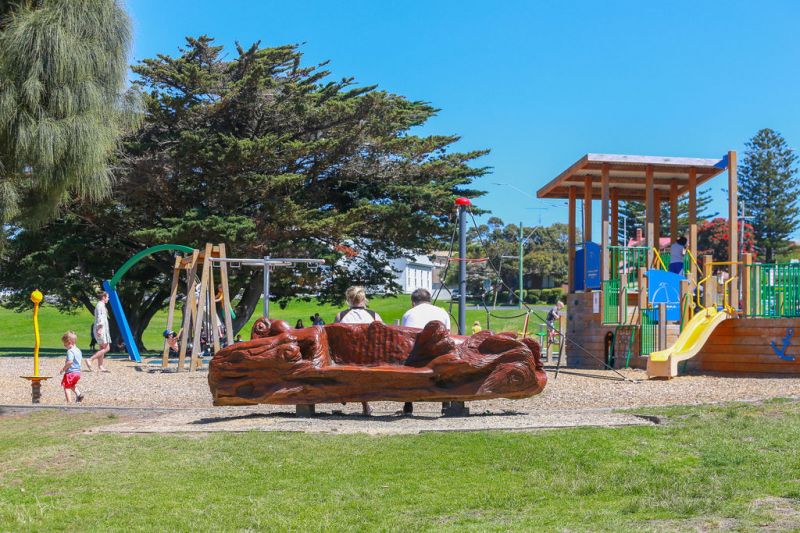 13B RAMSDEN AVENUE, Apollo Bay - Thumbnail 4