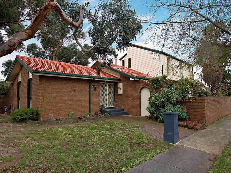 918 Ballarat Road, Deer Park - Thumbnail 2