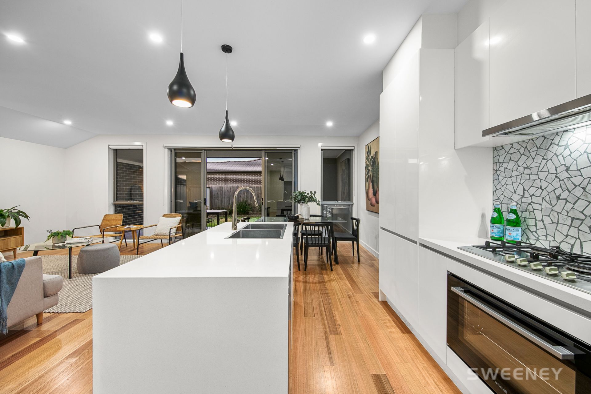 6A The Circle, Altona North - Thumbnail 3