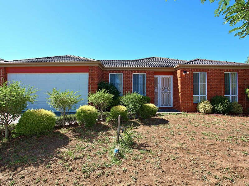 12 Wood Grove, Burnside - Thumbnail 2