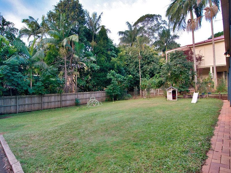 14 Dinmore Street WOOMBYE QLD, Woombye - Thumbnail 3