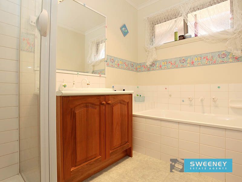 9 Curlew Avenue, Altona - Thumbnail 7