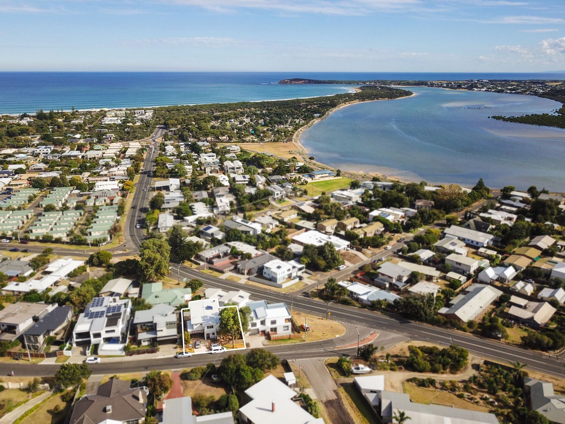4 The Parade Ocean Grove VIC, Ocean Grove - Thumbnail 2