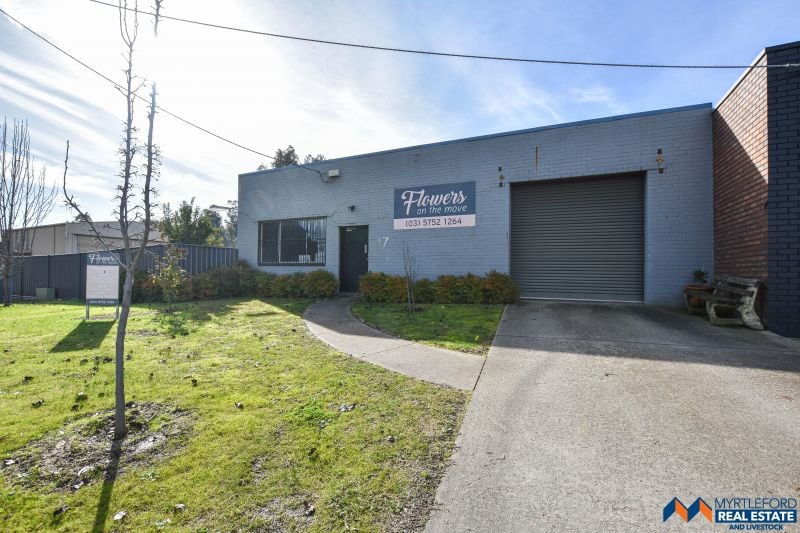 Real Estate For Commercial Sale 17 McGeehan Crescent Myrtleford , VIC