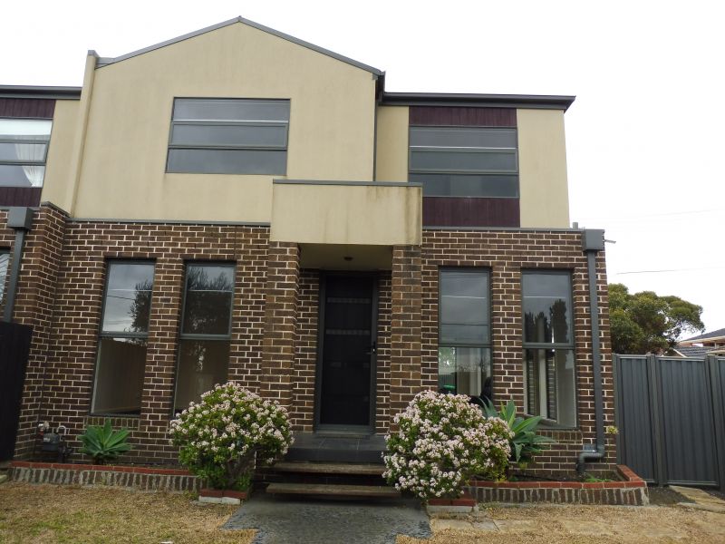 24 Barry Road, Thomastown
