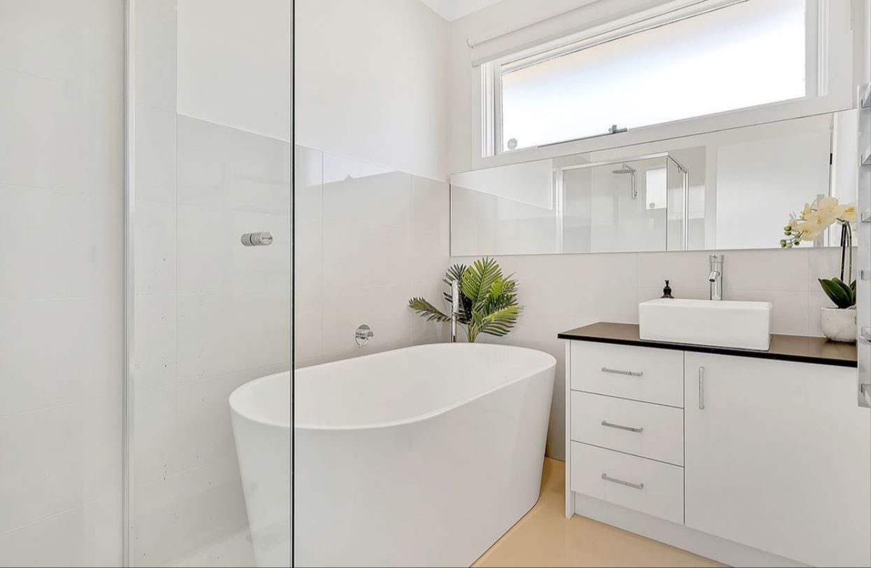 2-Bedroom Unit – Fully Renovated with Modern Comforts