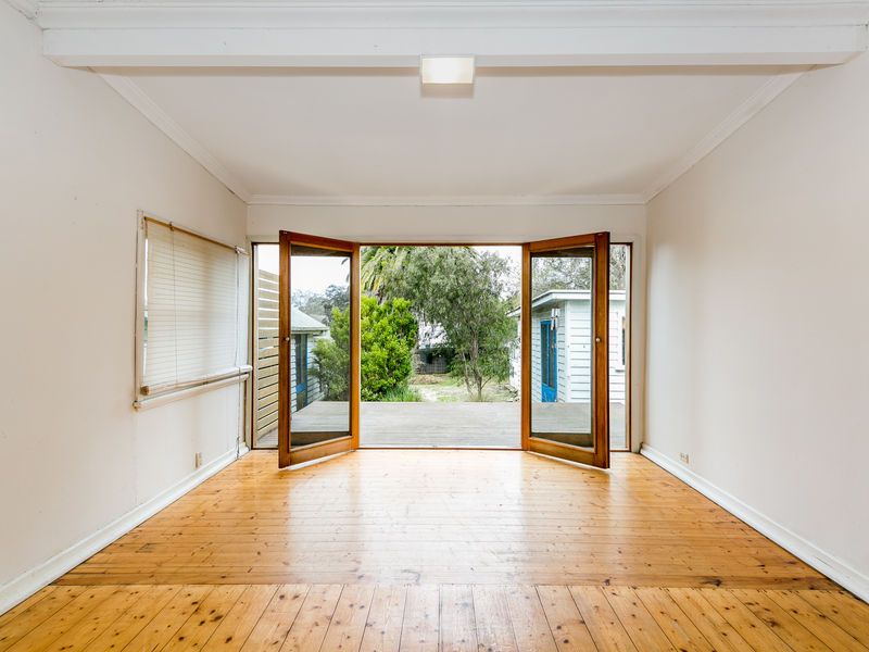 61 Central Avenue, Torquay - Thumbnail 4