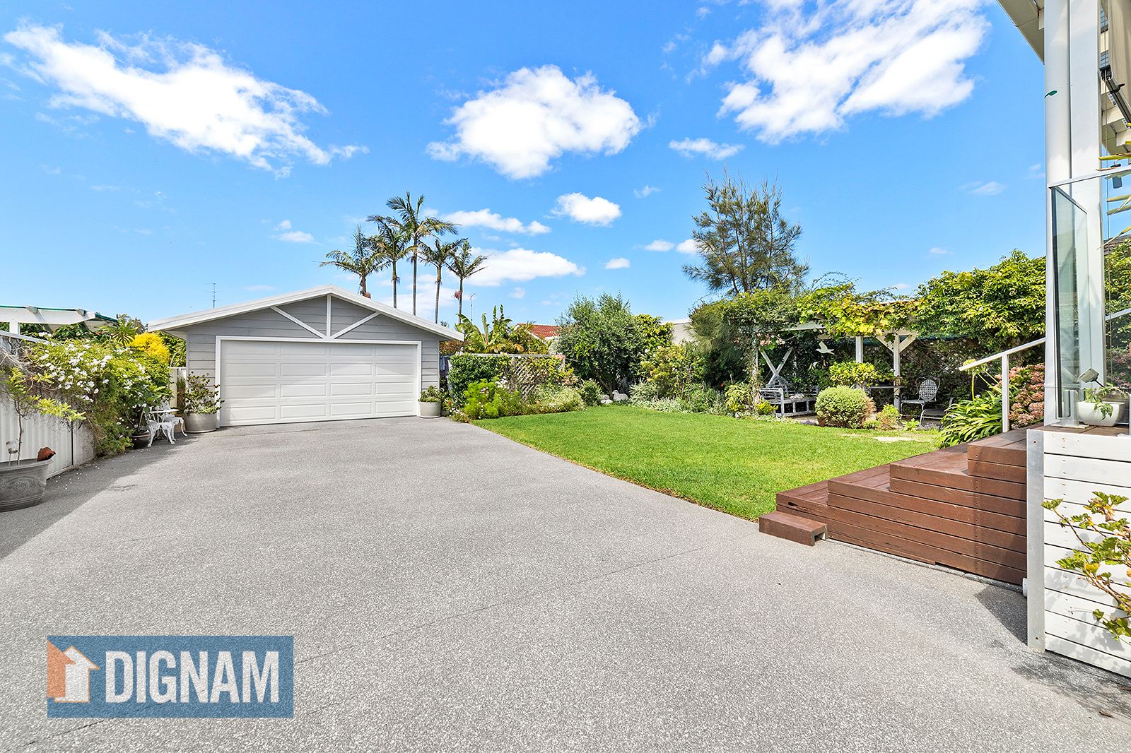 Sold property 1750000 for 37 Marlo Road Towradgi , NSW 2518