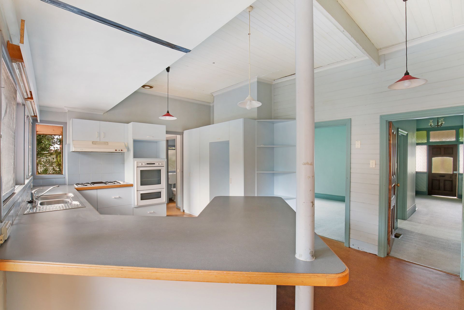 Cartmell is Calling! 4 Bedroom home, Walk to everything !