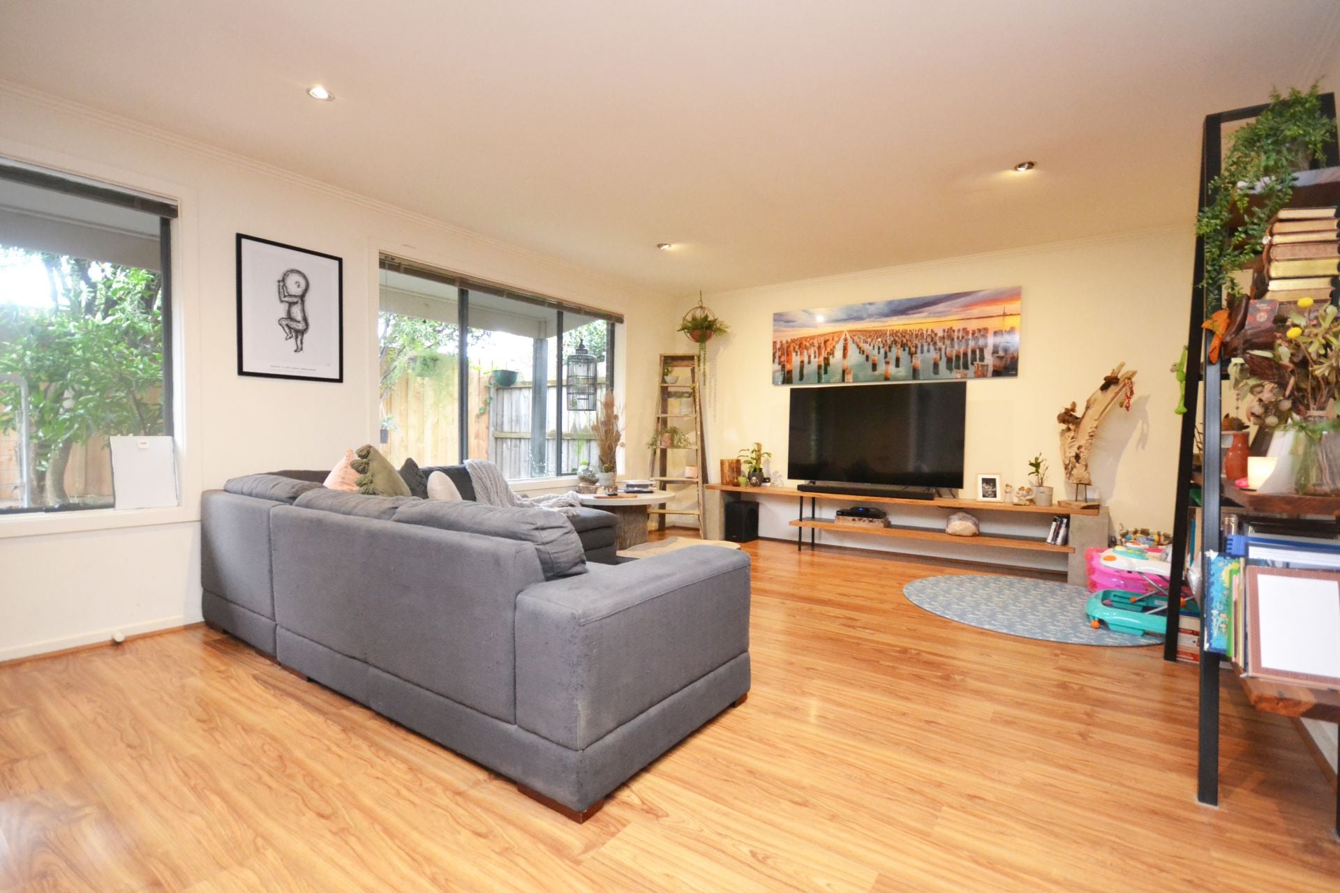 CONTEMPORARY DELIGHT