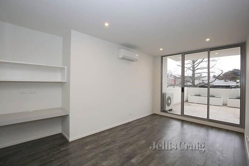 **Modern & Low Maintenance Living**