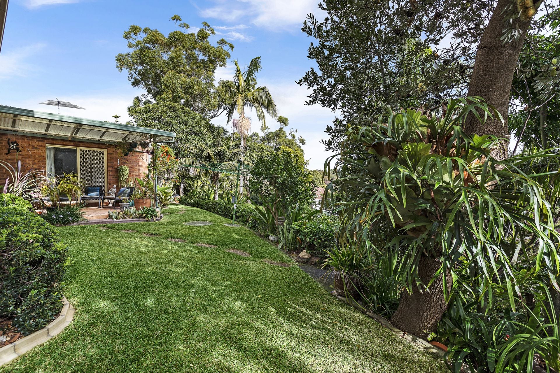 11 Auburn Street Sutherland NSW, Sutherland - Thumbnail 2