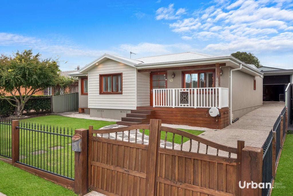 South Windsor 43 Collith Avenue
