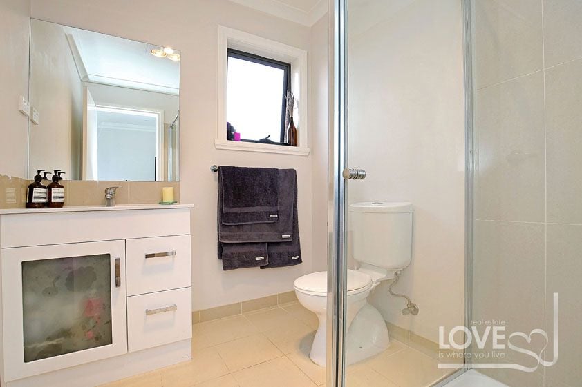 Modern one bedroom unit!