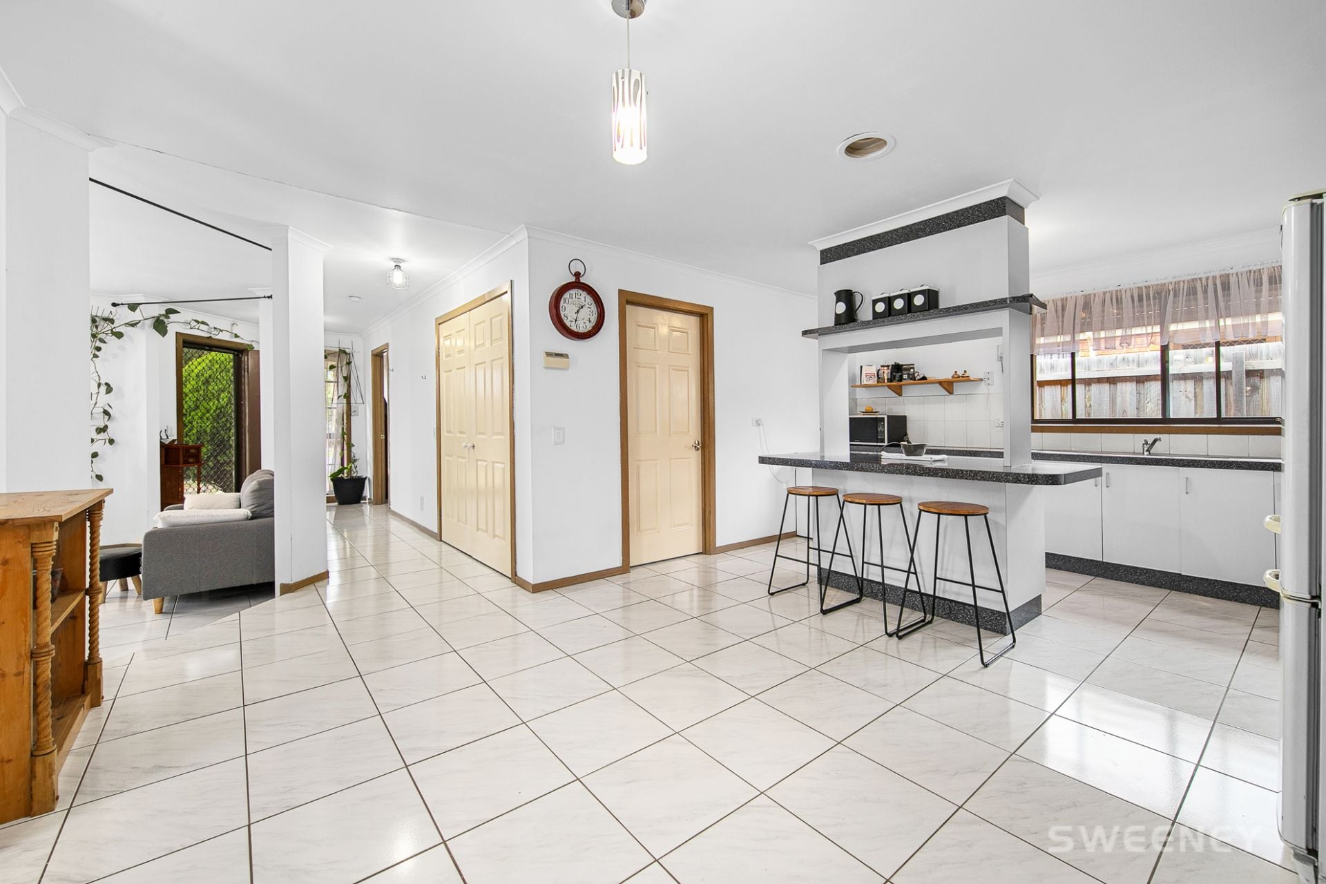 258 Merton Street, Altona Meadows - Thumbnail 4