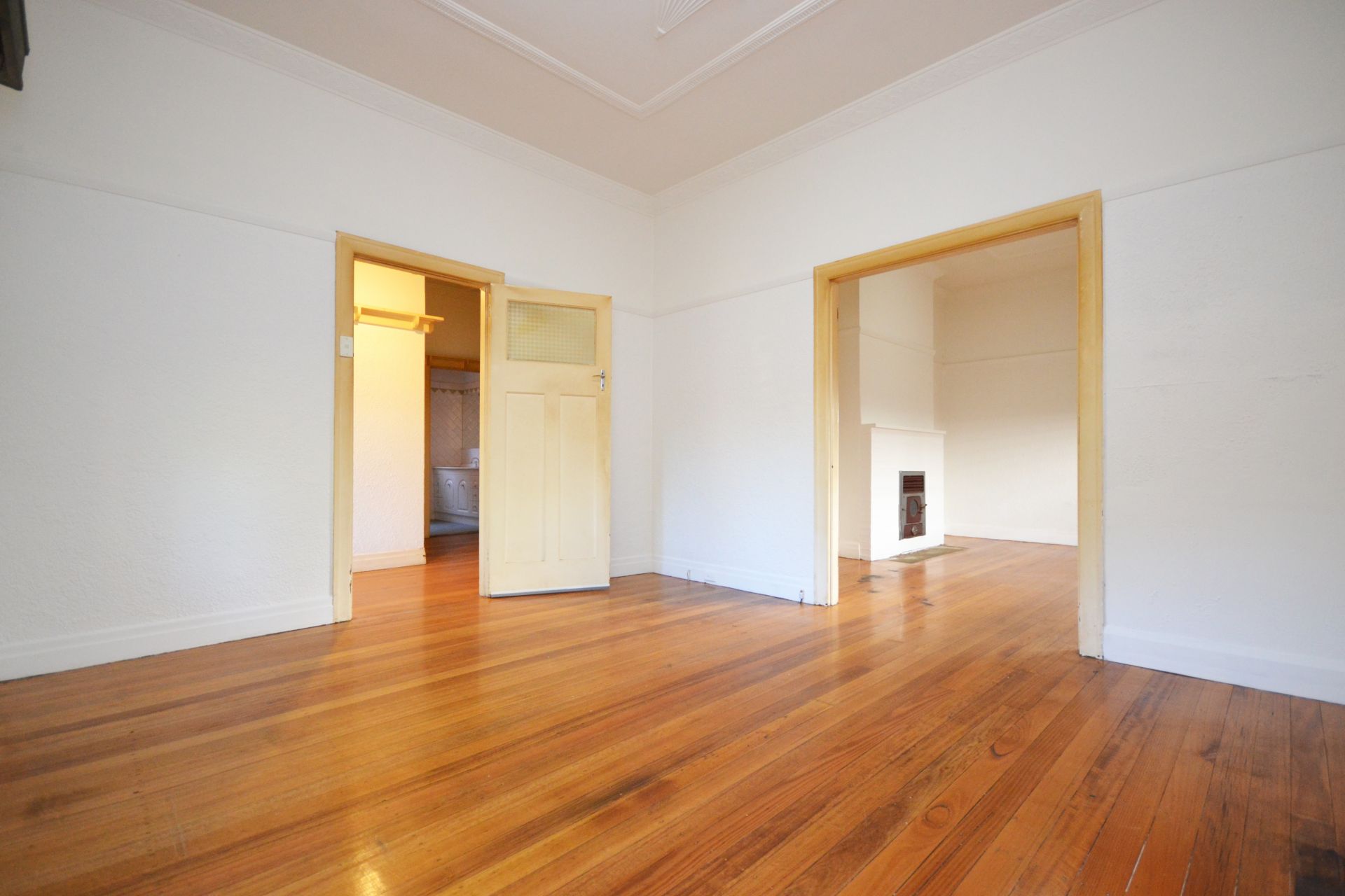 PERIOD CHARM IN AN IDEAL LOCATION