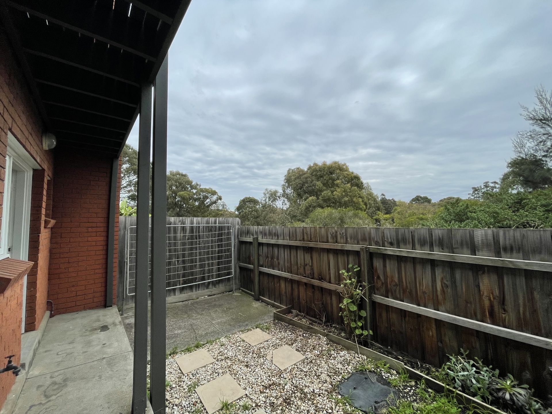 Spacious 2 Bedroom Townhouse Overlooking the Park!