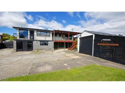 3
 
 
 
  
 
 
 1
 
 
 
  
 
 
 3
 
 
 
 
 
 
 
 19 Hamilton Street, ULVERSTONE TAS 7315, Ulverstone - Thumbnail 6
