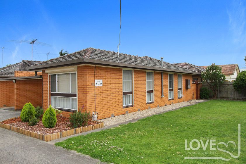 FULLY RENOVATED & A GREAT LOCATION
