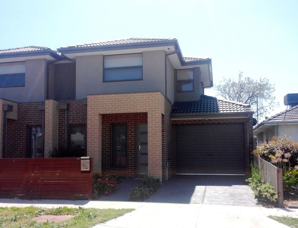 MODERN RESIDENCE OFFERS WINNING LIFESTYLE!  *Insp Wed 10th Aug @ 4:15pm*