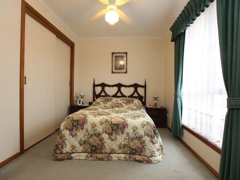1B Fell Court, Altona Meadows - Thumbnail 7