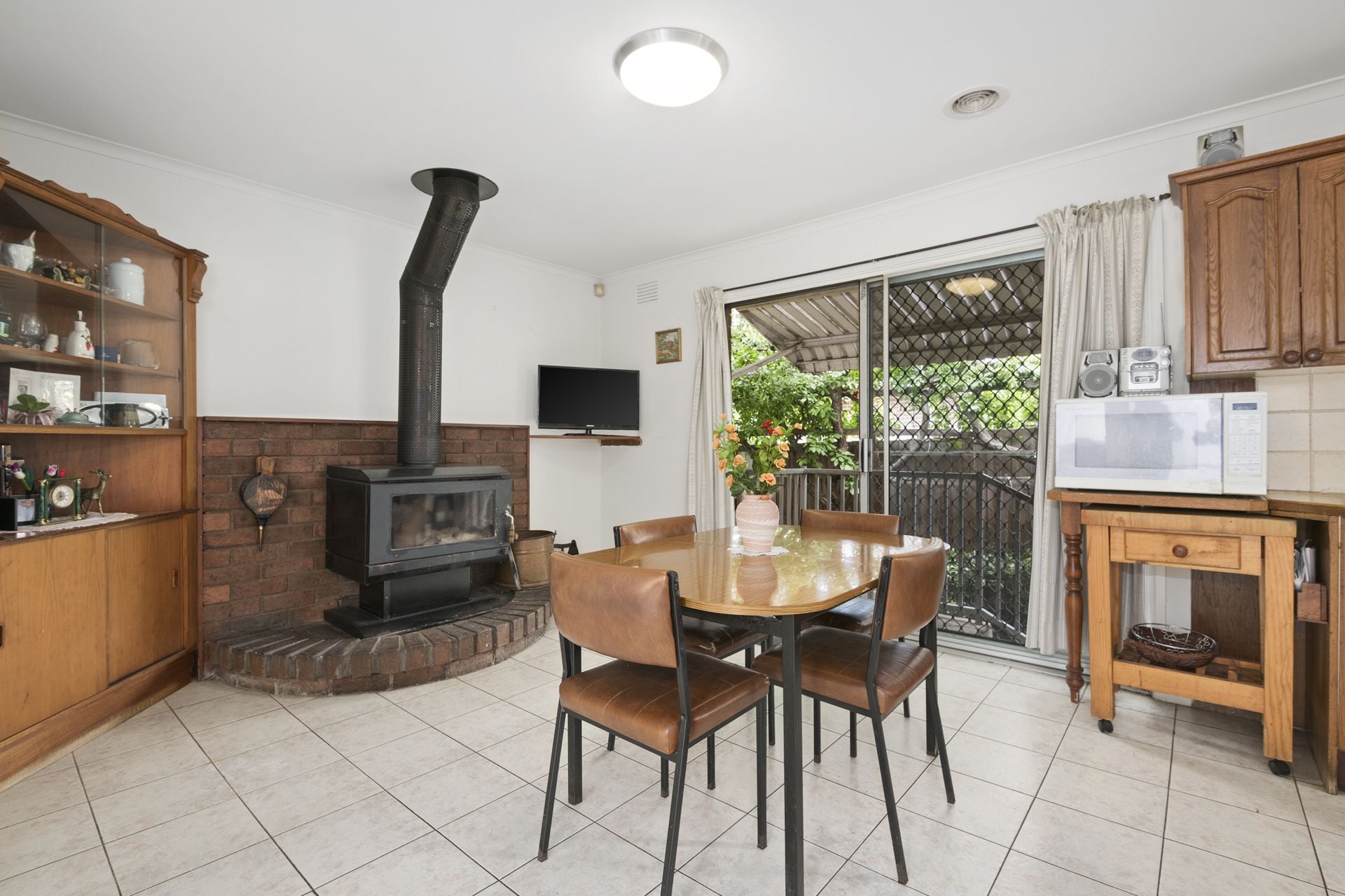 4 BEDROOM HOME
$520,000 - $570,000