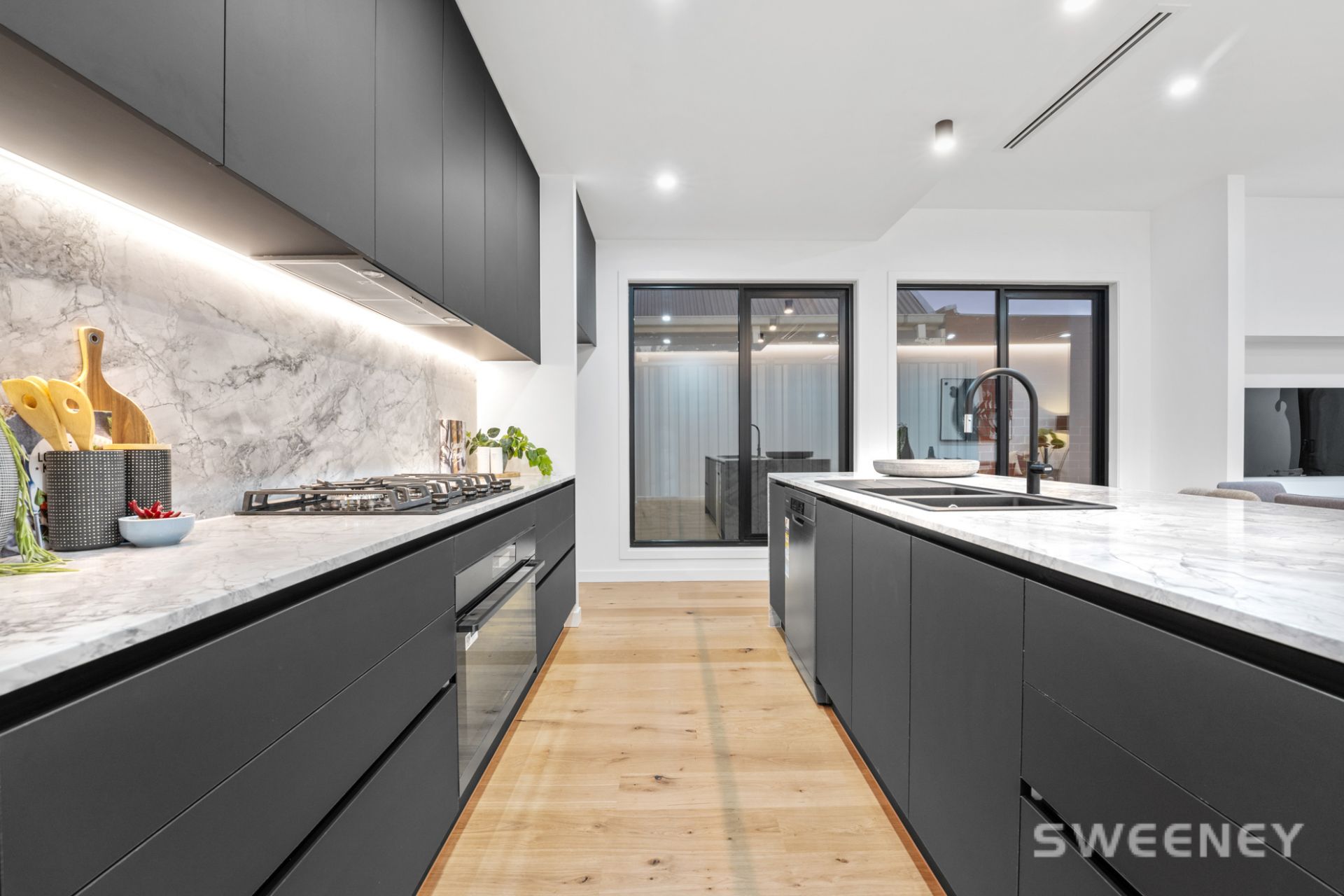 122 Mills Street, Altona North - Thumbnail 3