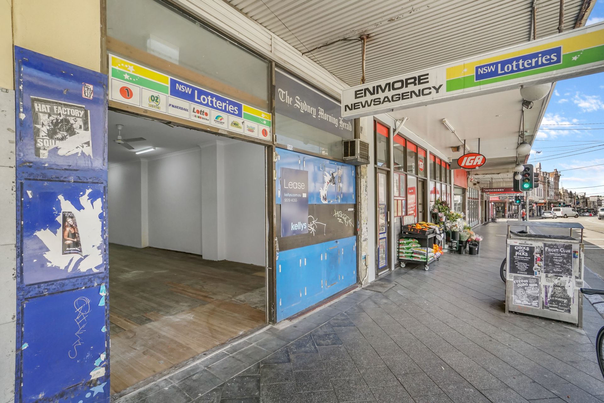 Retail Shop Plus Upstairs Apartment with Parking