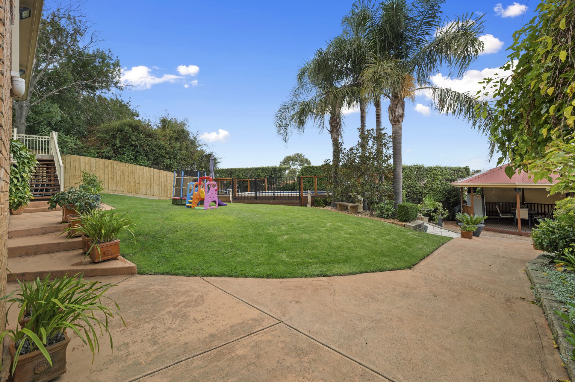 AFFORDABLE  LUXURY - LAND APPROX 876M2