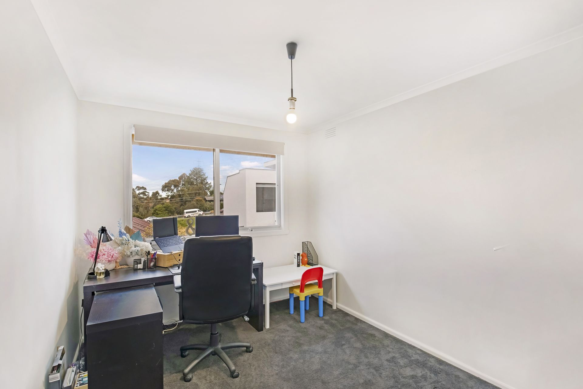 Large Family Home in a Sought After Location!