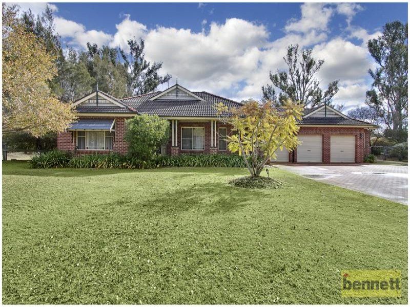 132 Willeroo Drive, Windsor Downs - Thumbnail 2