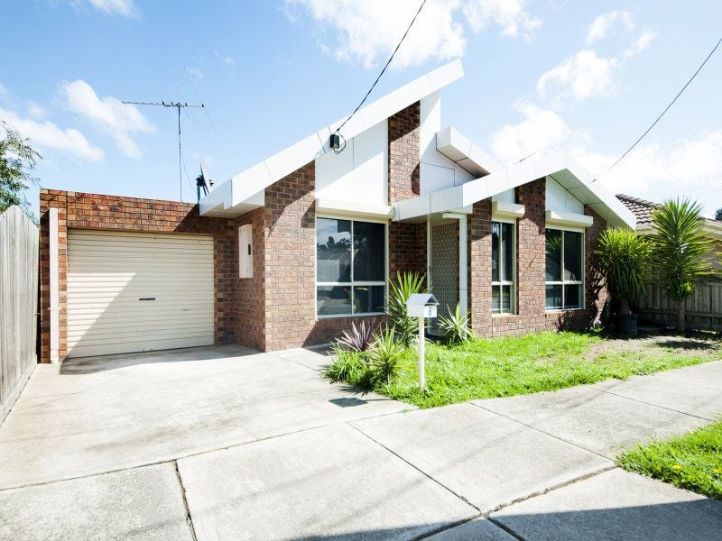 8 Woolnough Drive MILL PARK, 8 Woolnough Drive Mill Park - Thumbnail 3